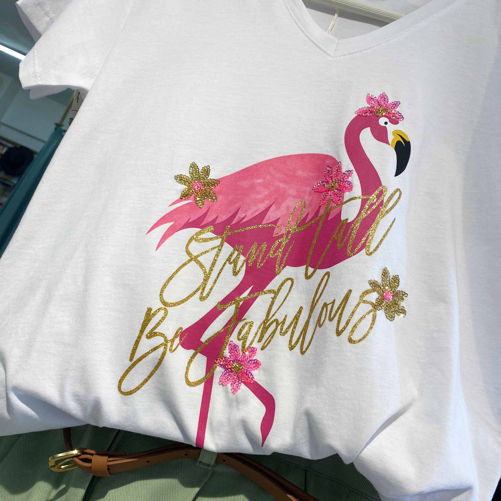 Flamingo Baskılı V Yaka T-Shirt resmi